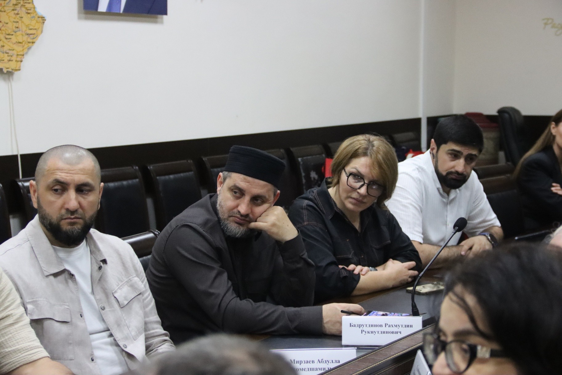 «Территория партнерства: Диалог на равных». В Миннаце Дагестана прошла межрегиональная конференция с участием делегации из Ленинградской области